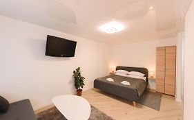 M&M Apartment